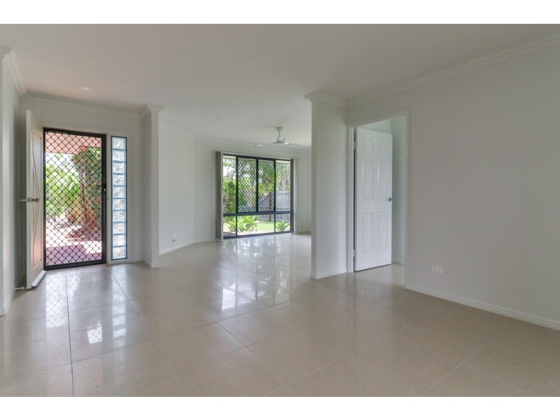 8 Gallery Court, Kawungan QLD 4655
