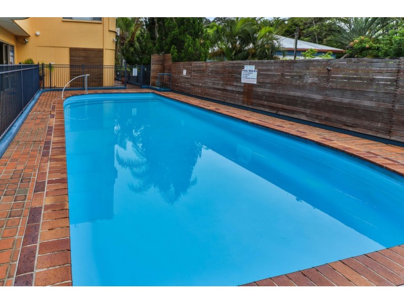 8/383 Esplanade, Torquay QLD 4655