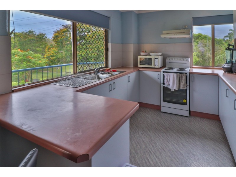 8/383 Esplanade, Torquay QLD 4655