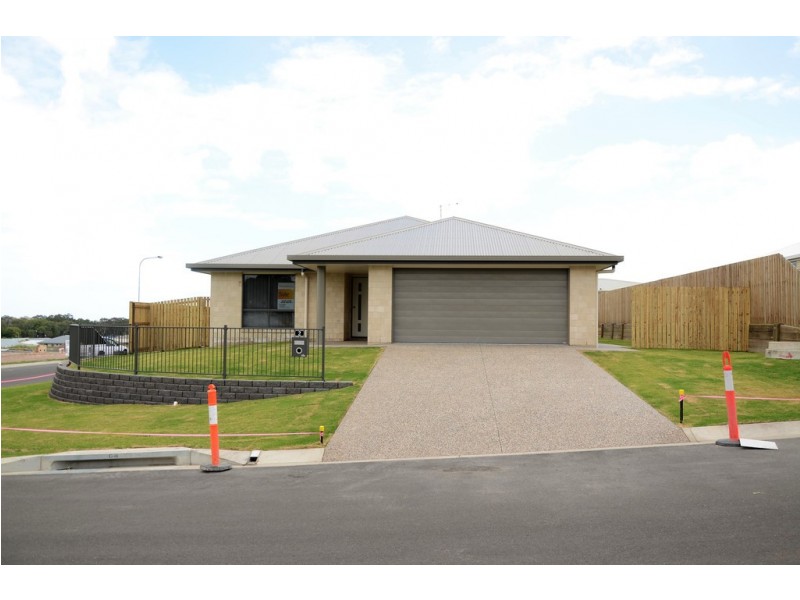 2 Rossington Drive, Urraween QLD 4655