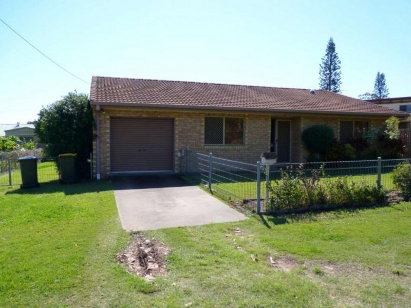 27 Martin Street, Point Vernon QLD 4655