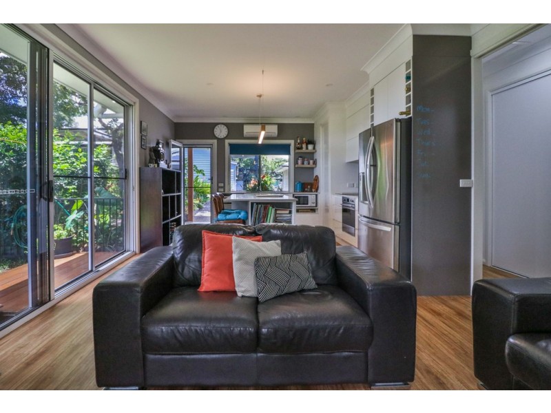 15 Mitchell Avenue, Craignish QLD 4655