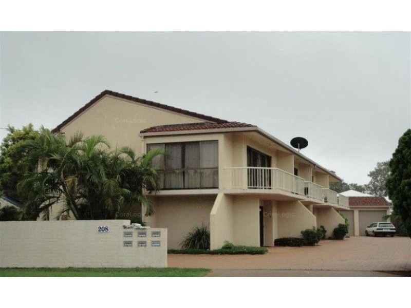 2/208 Cypress Street, Urangan QLD 4655