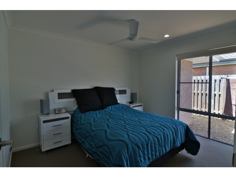 12 Lawson Street, Urraween QLD 4655