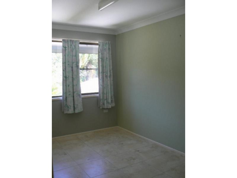 14 Parraweena Court, Point Vernon QLD 4655