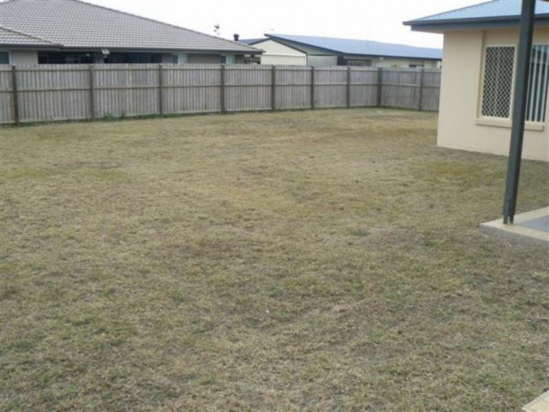 3 Protector Way, Eli Waters QLD 4655 Floorplan