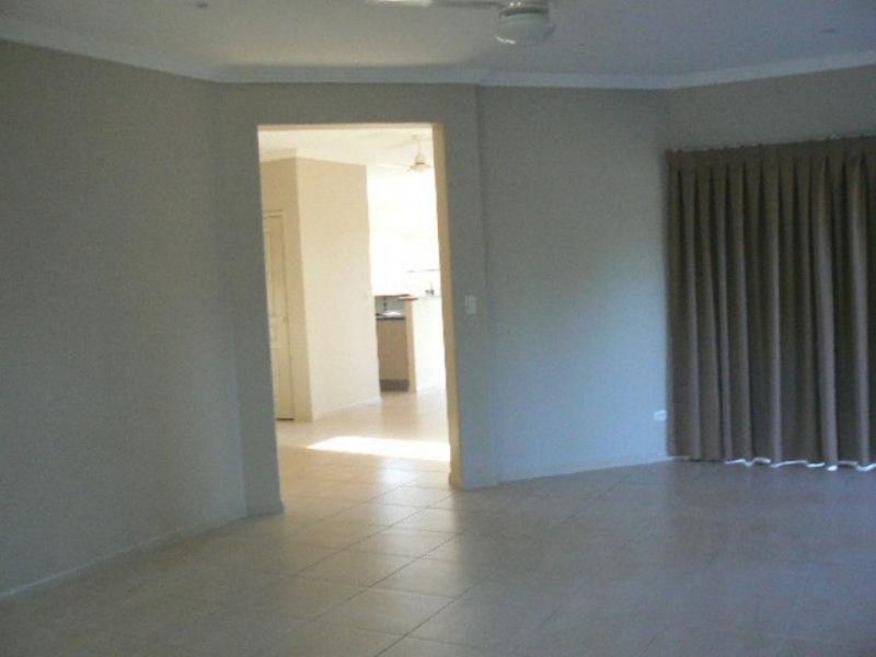 77 Beck Road, Urangan QLD 4655