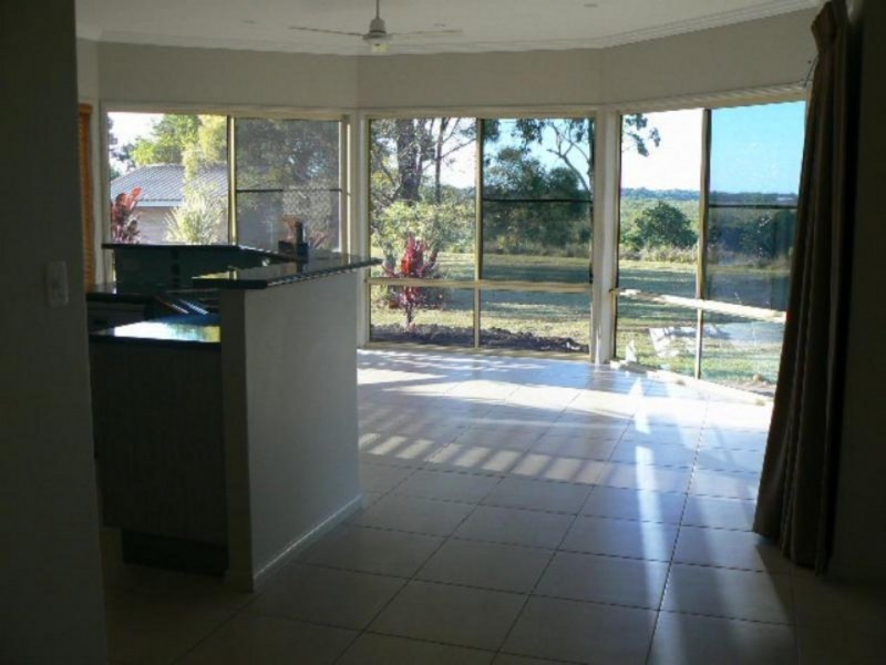 77 Beck Road, Urangan QLD 4655