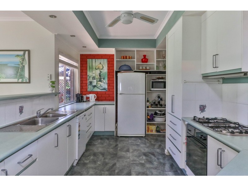 5 Andrea Court, Kawungan QLD 4655