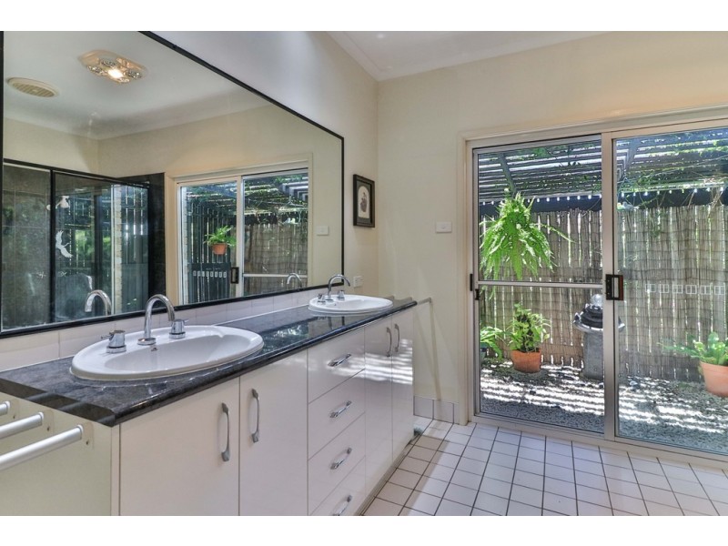 5 Andrea Court, Kawungan QLD 4655