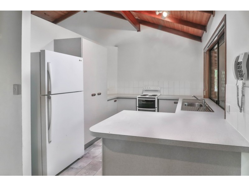 20 Warrego Drive, Point Vernon QLD 4655