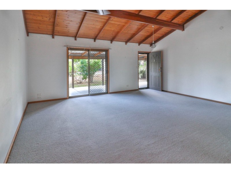 20 Warrego Drive, Point Vernon QLD 4655