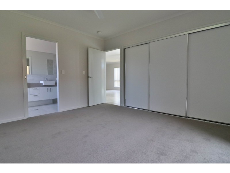 16 Hudson Drive, Urraween QLD 4655