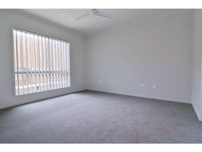 16 Hudson Drive, Urraween QLD 4655