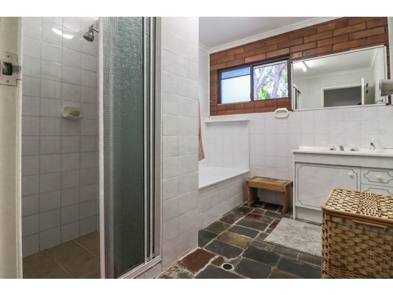 36 Raward Road, Wondunna QLD 4655