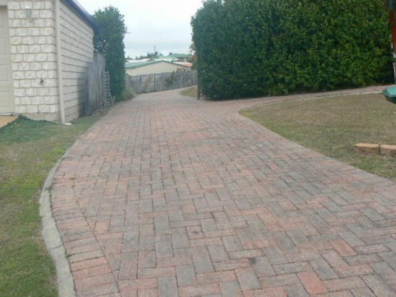 12 Queensbury Grove, Urraween QLD 4655