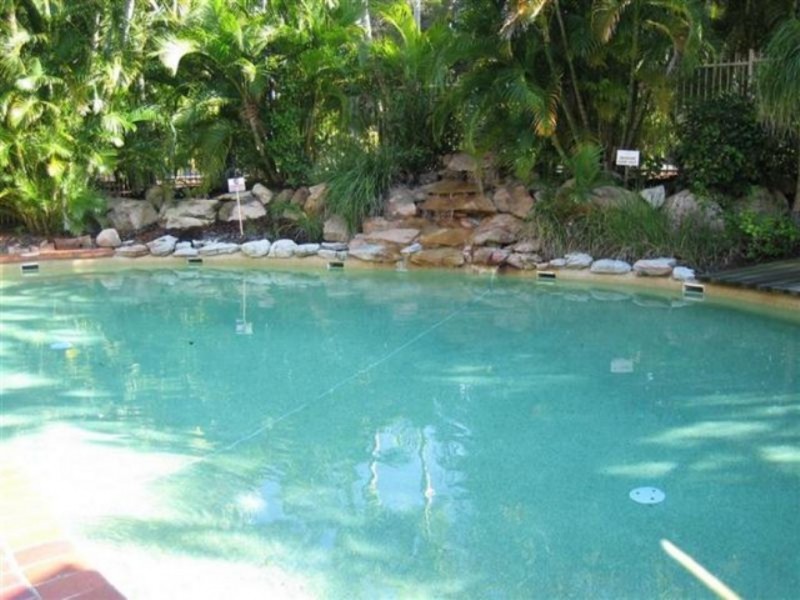 212A/386 Esplanade, Torquay QLD 4655