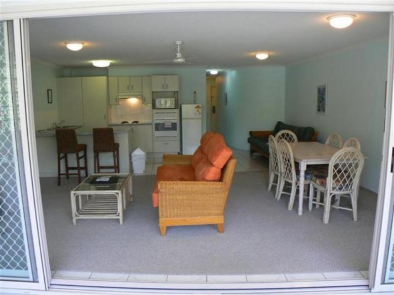 212A/386 Esplanade, Torquay QLD 4655