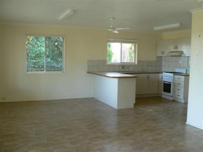16 Johnstone Blvd, Urraween QLD 4655