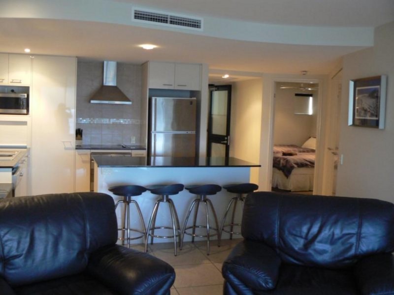 14/558 Esplanade, Urangan QLD 4655