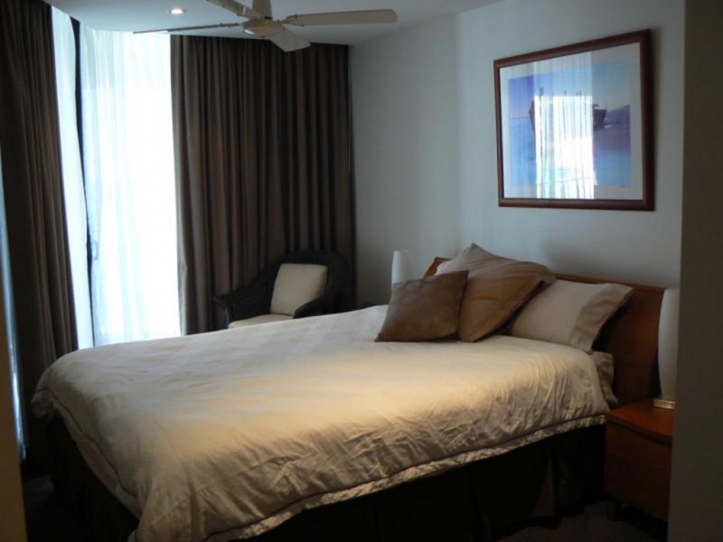 15/558 Esplanade, Urangan QLD 4655