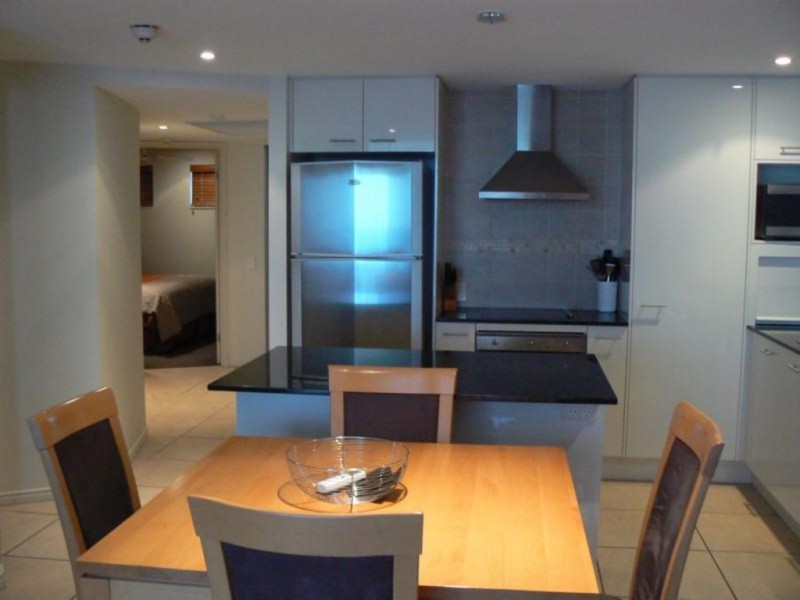 15/558 Esplanade, Urangan QLD 4655