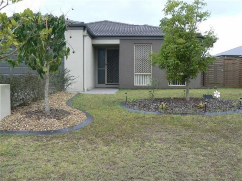 4 Captain Cook Street, Urraween QLD 4655