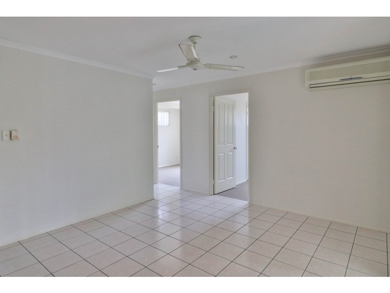 8 Masters Court, Urraween QLD 4655