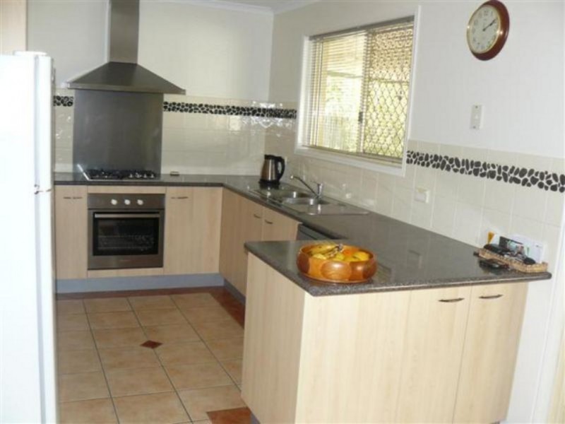 7 Hyperno Road, POINT VERNON, Point Vernon QLD 4655