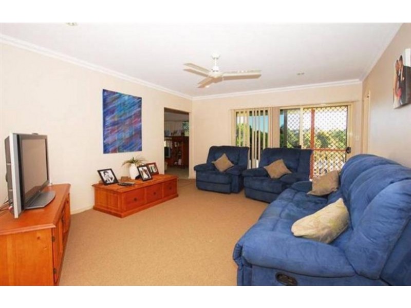 27 Gundesen Street, Urraween QLD 4655