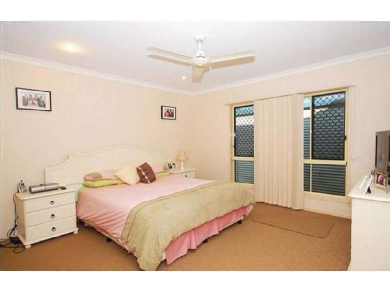 27 Gundesen Street, Urraween QLD 4655