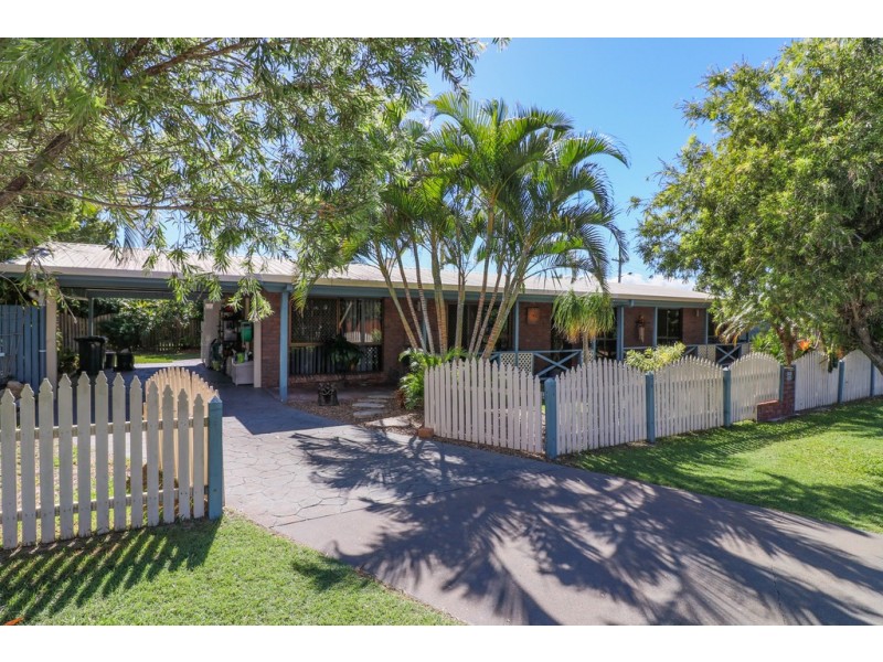 63 Drummond Street, Urangan QLD 4655