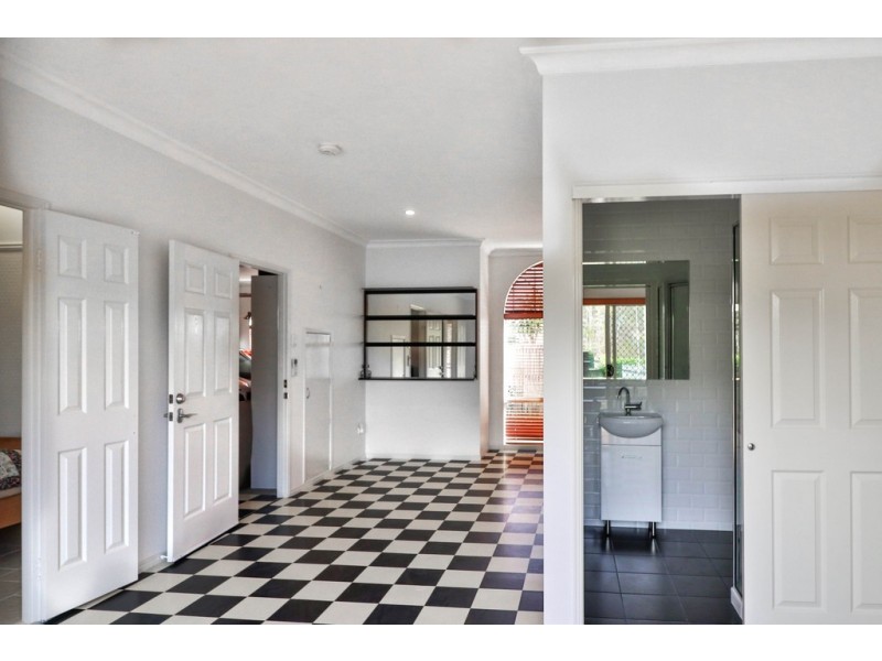 31 Jonwest Close, Torquay QLD 4655