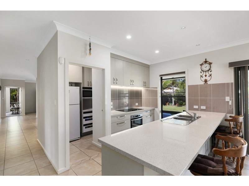 19 Amstal Avenue, Wondunna QLD 4655