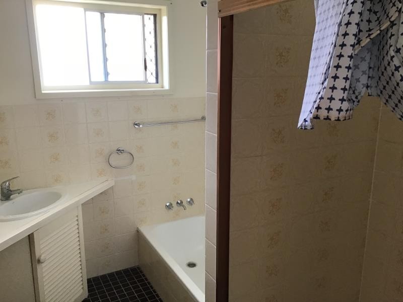 34 South St, Urangan QLD 4655