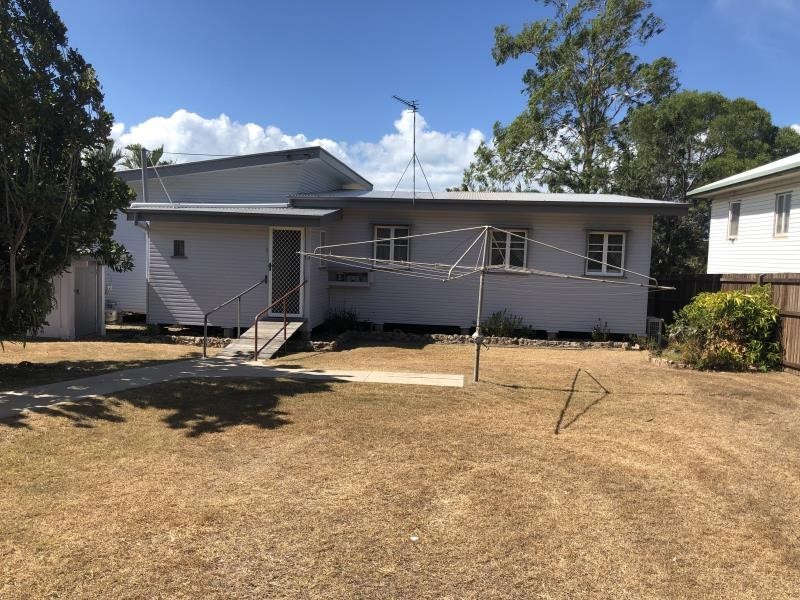 1 Andrew Street, Pialba QLD 4655