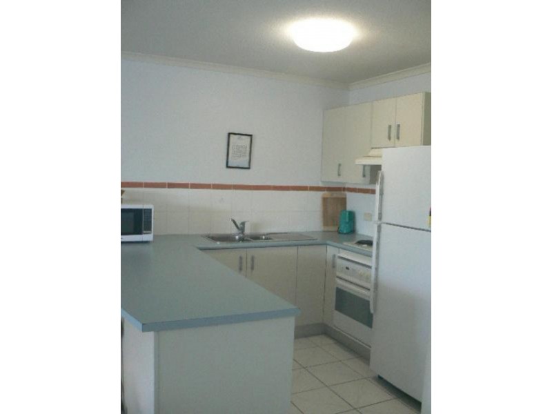 31/386 Esplanade, Torquay QLD 4655