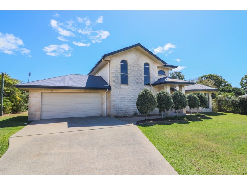 9-11 Doss Court, Urraween QLD 4655