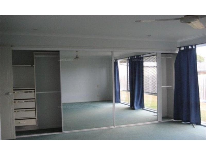 28 Whipbird Court, Urangan QLD 4655