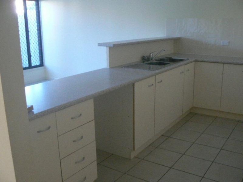 2/175 Torquay Road, Scarness QLD 4655 Floorplan