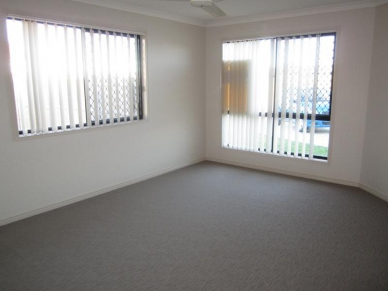 11 Coventry Court, Urraween QLD 4655