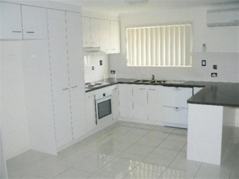 5 Kingston, Point Vernon QLD 4655 Floorplan