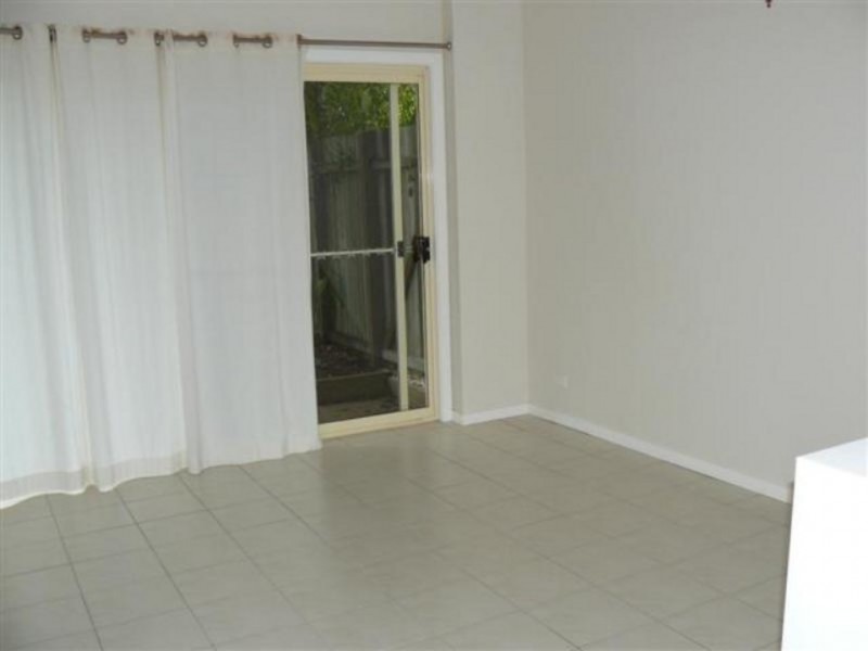 5 Margaret Street, Urangan QLD 4655