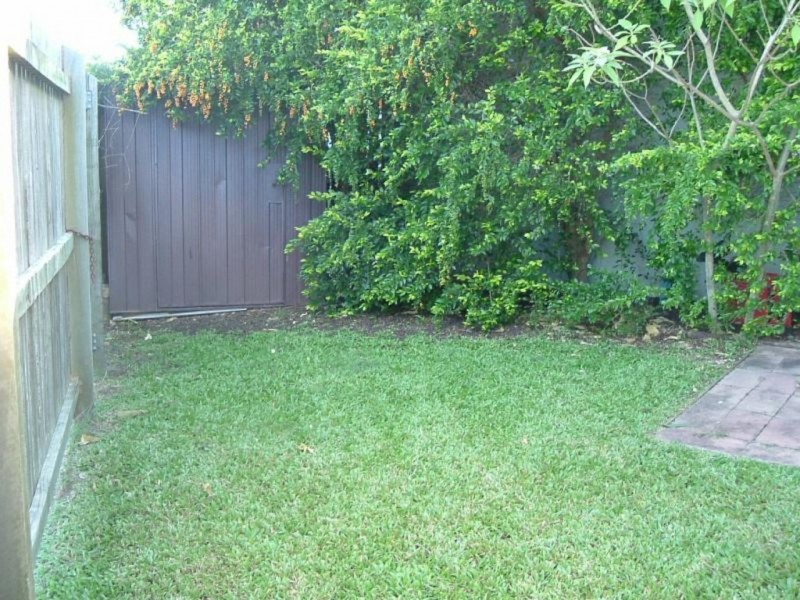 Unit 13, 11 Doolong Road, Kawungan QLD 4655