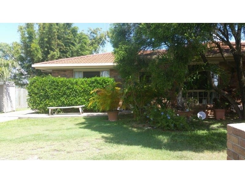 22 Aimee Drive, Urangan QLD 4655