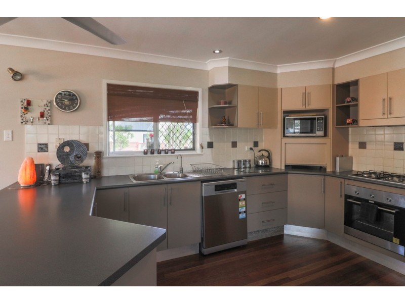 49 Taylor Street, Pialba QLD 4655