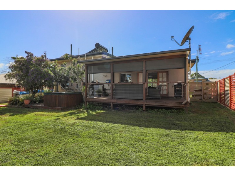49 Taylor Street, Pialba QLD 4655