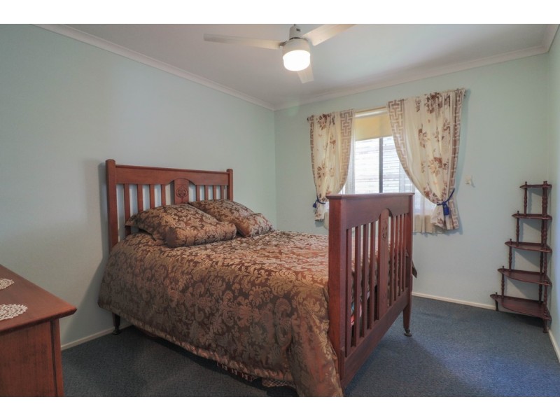 52 Hansen Street, Urangan QLD 4655
