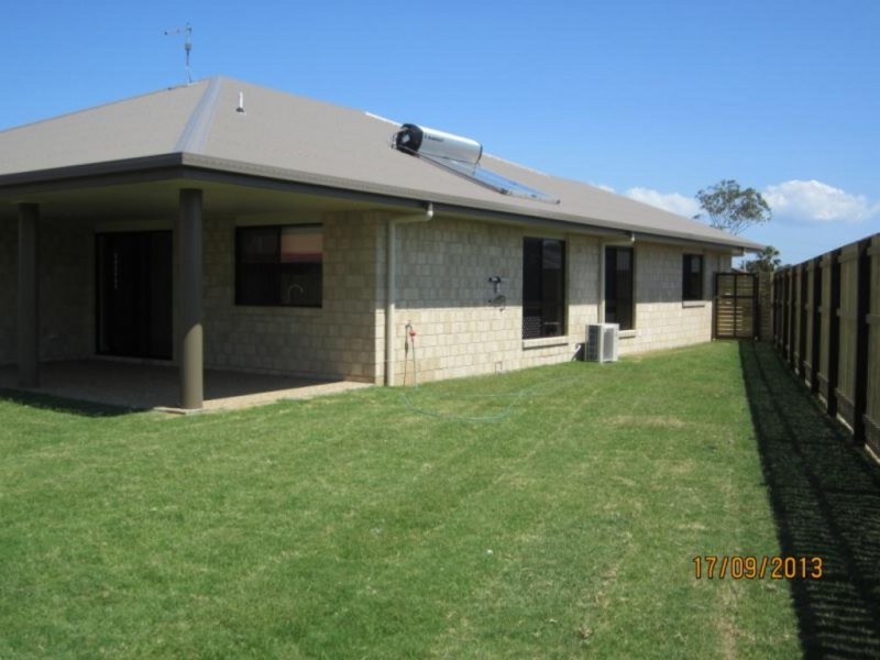 8 Belleni Court, Point Vernon QLD 4655