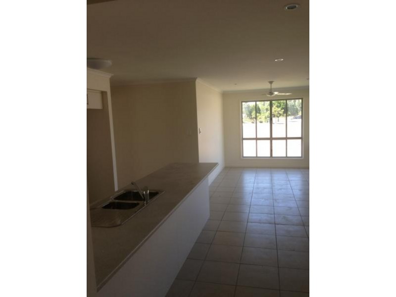 21 Seaway Parade, Toogoom QLD 4655